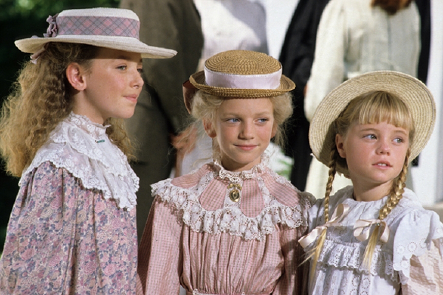 دانلود سریال Road to Avonlea 1990